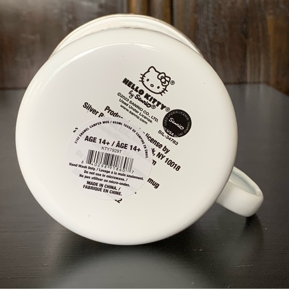 Hello Summer - Hello Kitty 20oz Metal Camper Mug - Picture 5 of 6